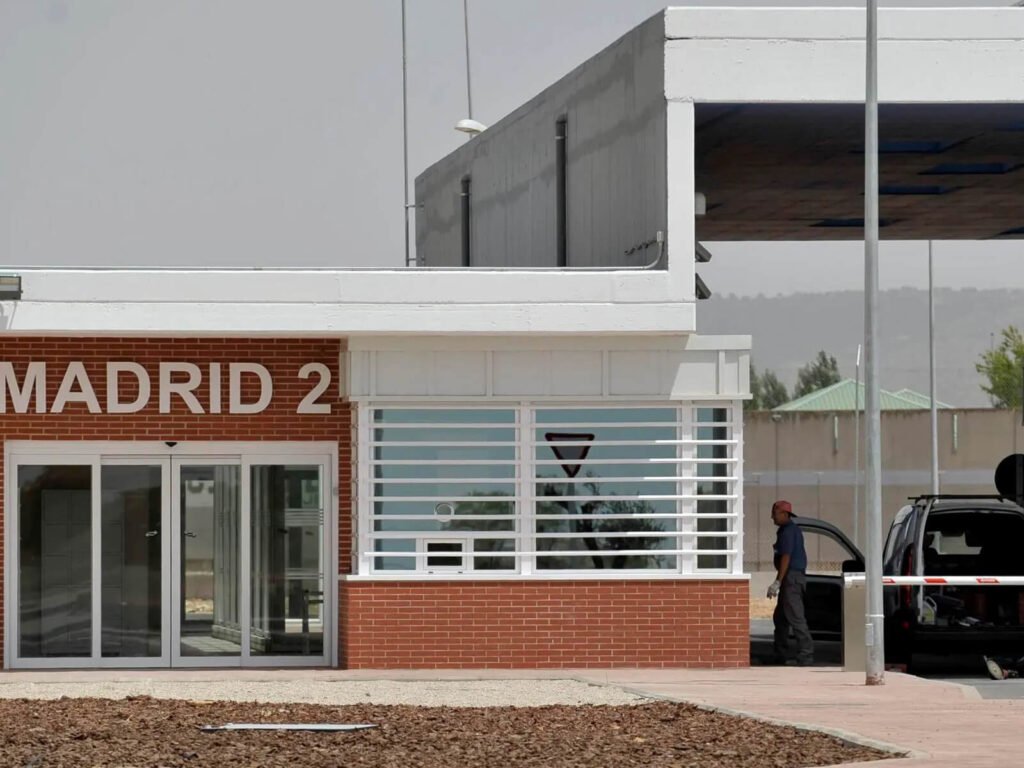 fuente de vida, prisiones